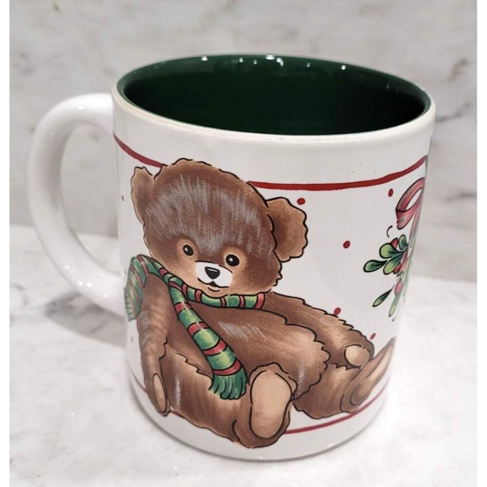 Vintage K.I.C. Teddy Bear Christmas Coffee Mug 10 FL oz Made in Korea